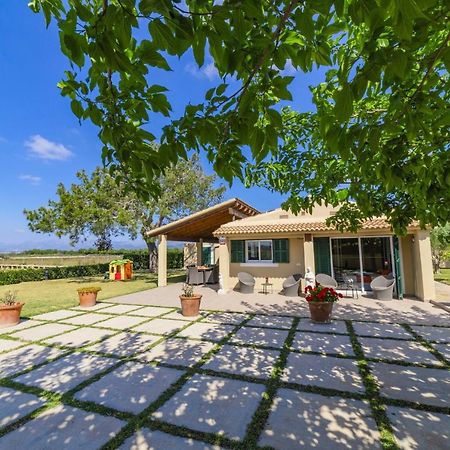 Villa Ambient / Sa Finqueta Muro Exterior photo